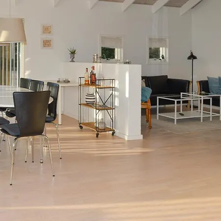 Three-bedroom Holiday In Casa de Férias *